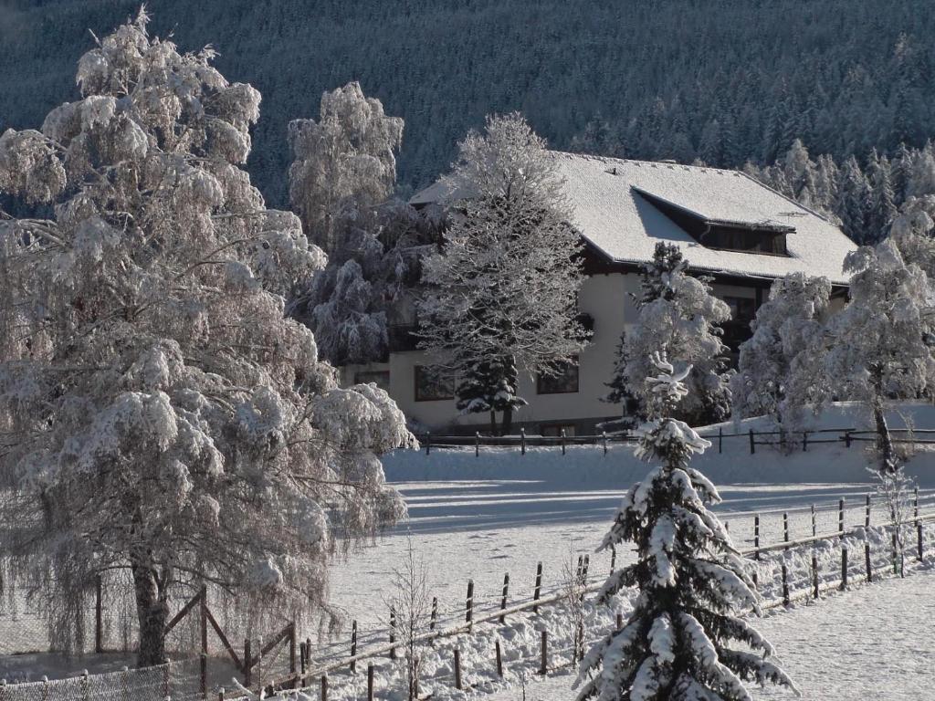 Gasthaus Gruber Tamsweg Bagian luar foto